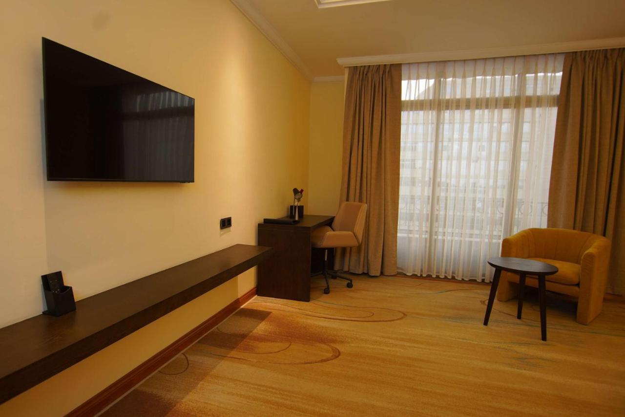 Best Western Premier Dynasty Addis Abeba Esterno foto