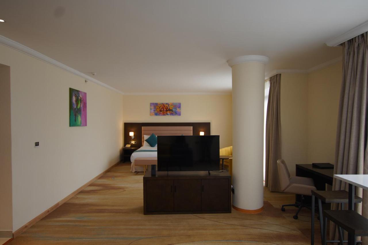 Best Western Premier Dynasty Addis Abeba Esterno foto