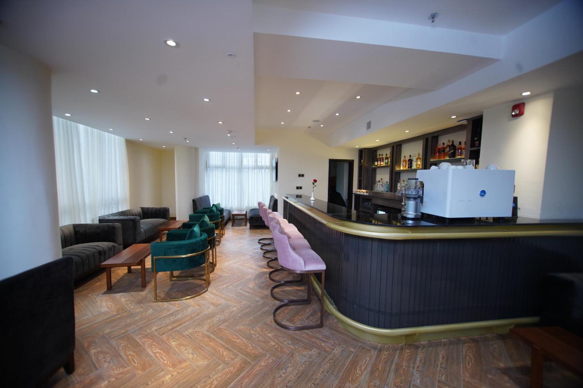Best Western Premier Dynasty Addis Abeba Esterno foto