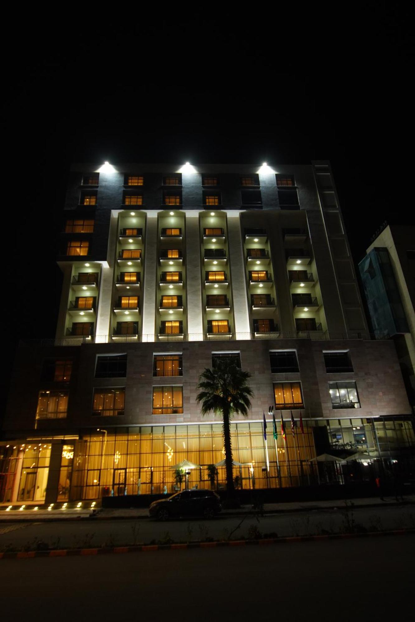 Best Western Premier Dynasty Addis Abeba Esterno foto