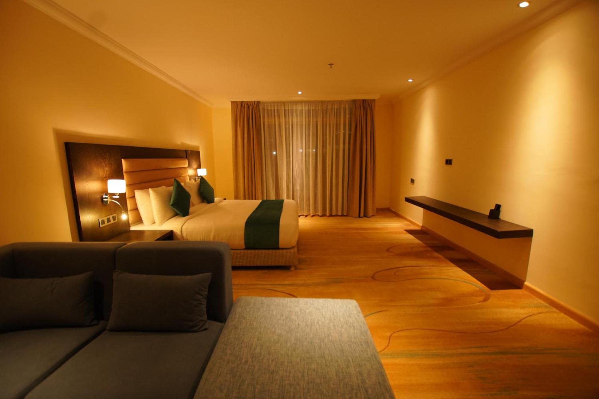 Best Western Premier Dynasty Addis Abeba Esterno foto